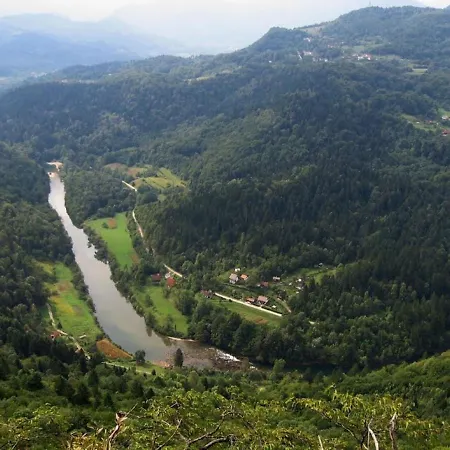 In By River Kupa Brod na Kupi